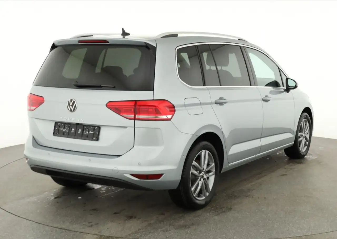 Volkswagen Touran 4