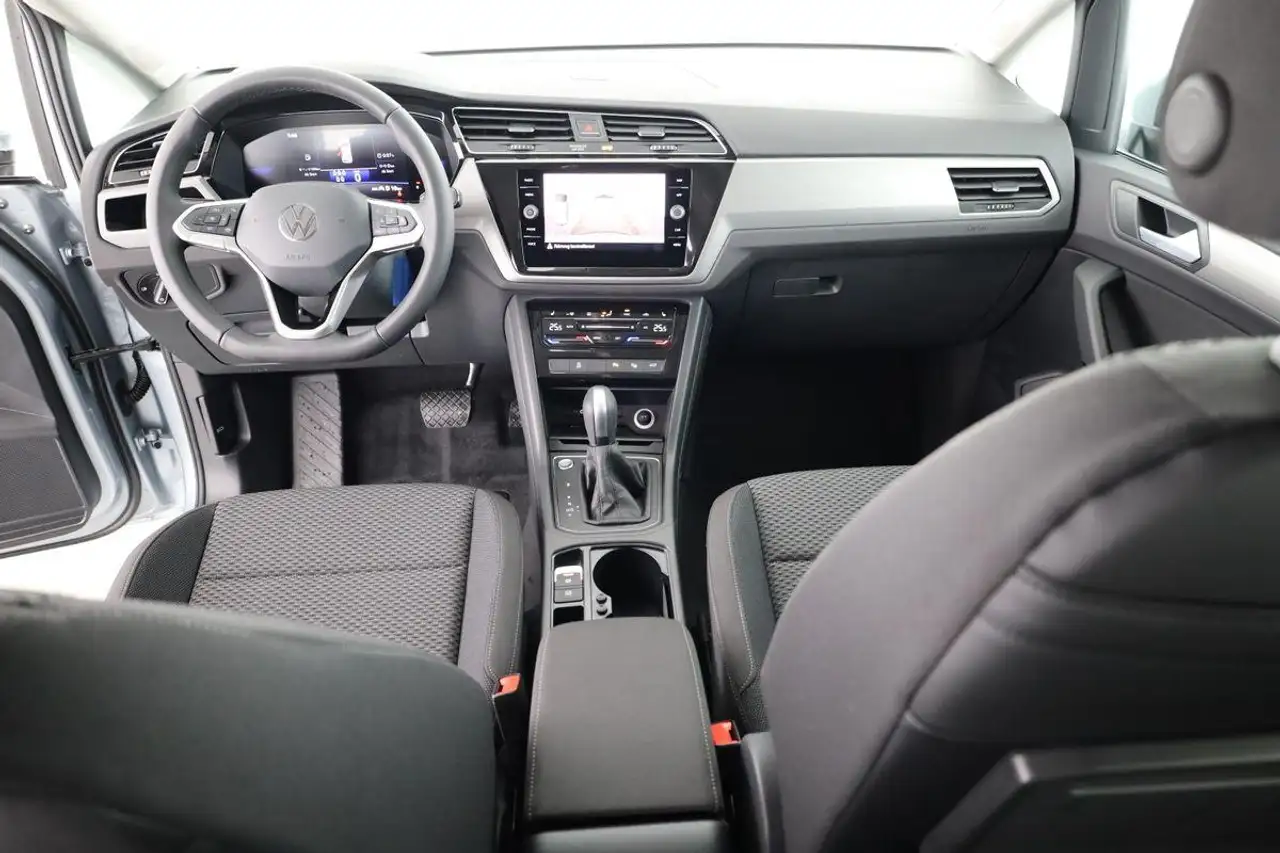 Volkswagen Touran 6