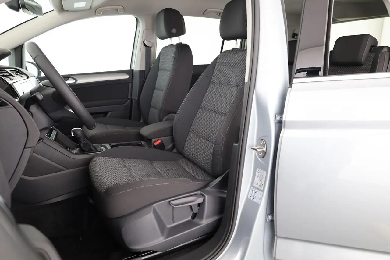Volkswagen Touran 11