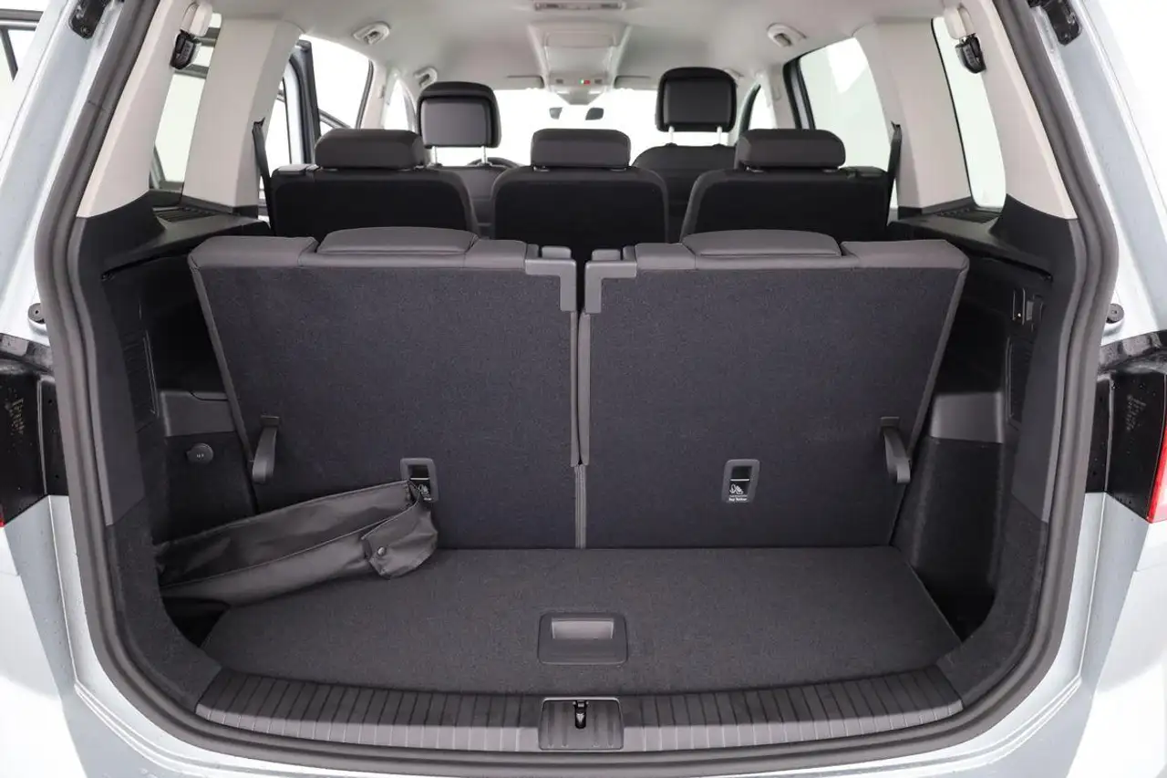 Volkswagen Touran 13