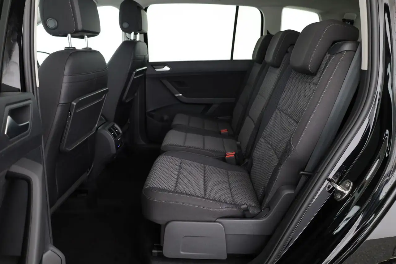 Volkswagen Touran 12