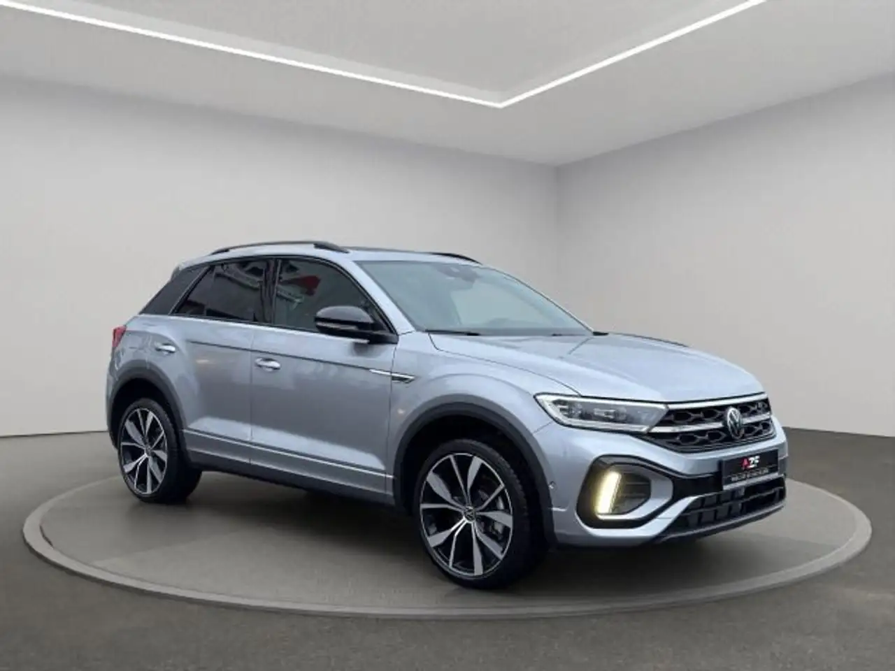 Volkswagen T-Roc 3