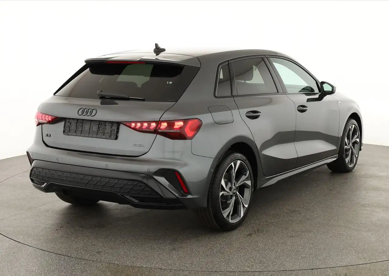 Audi A3 4