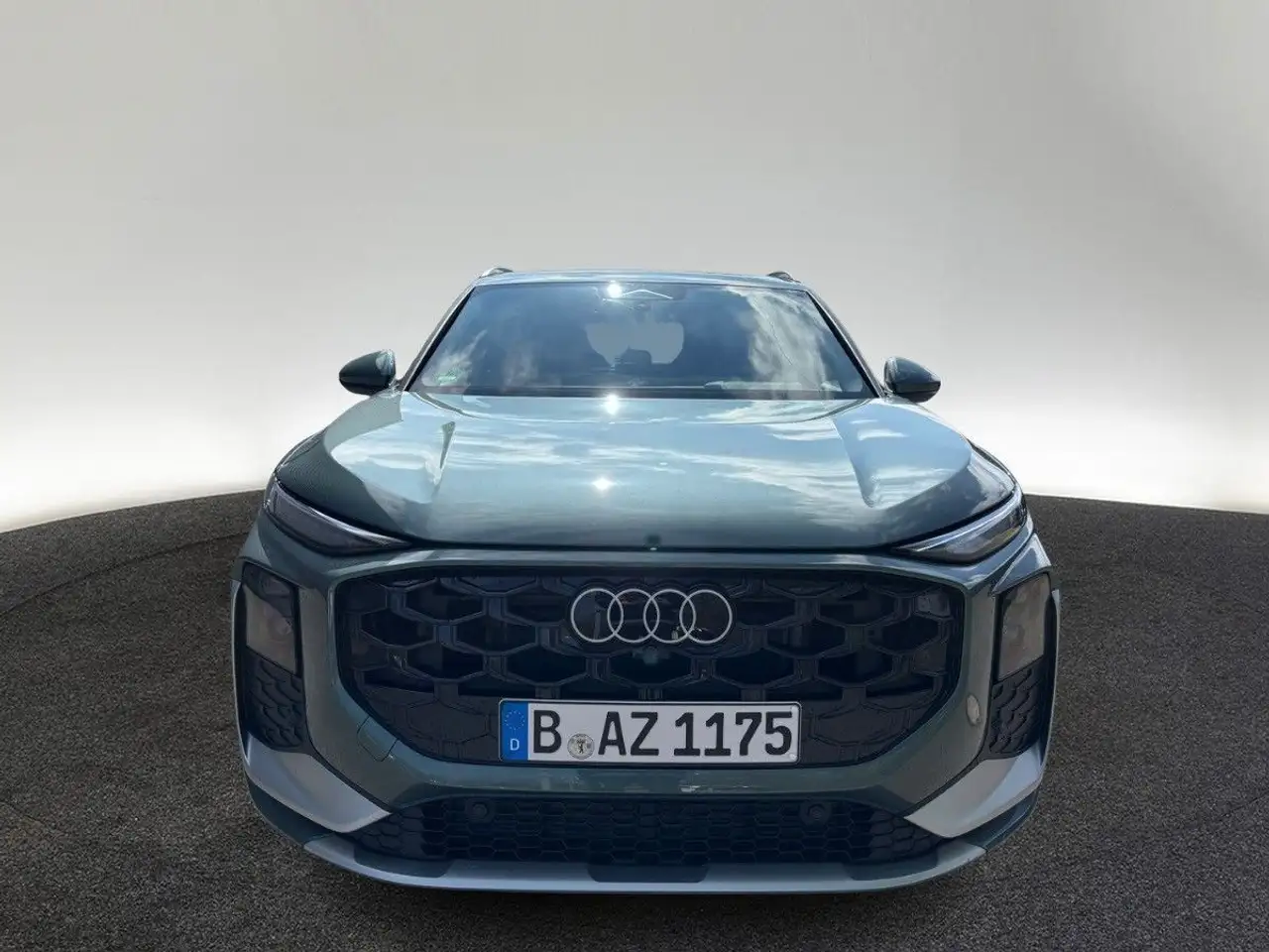 Audi Q3 4