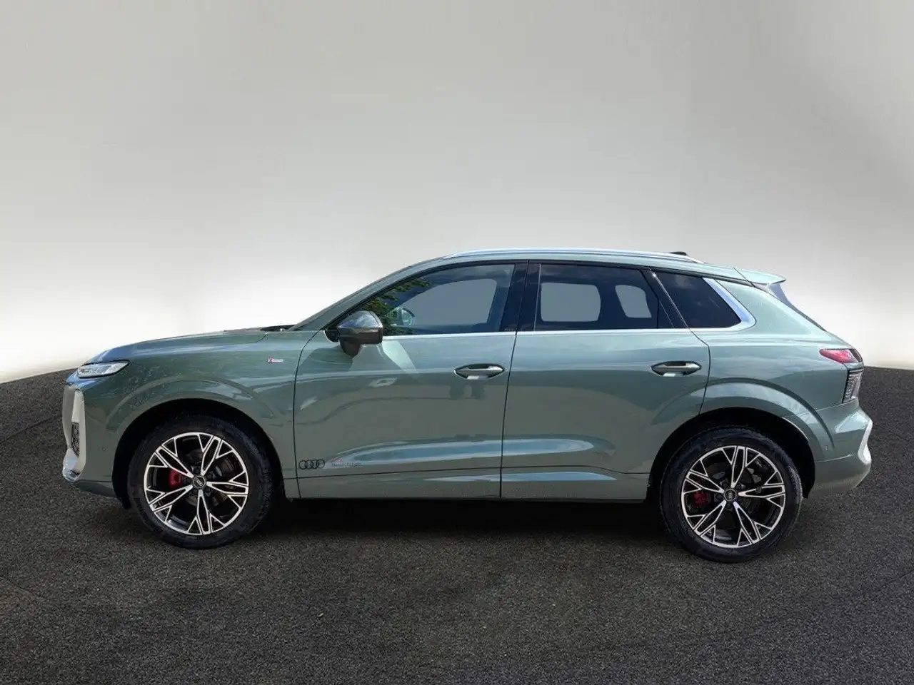 Audi Q3 6