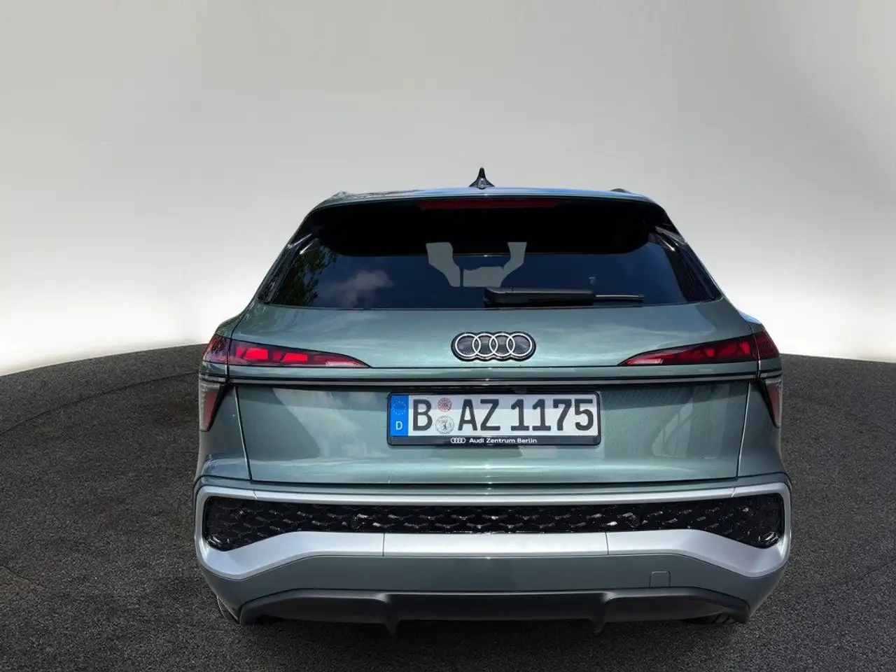 Audi Q3 9