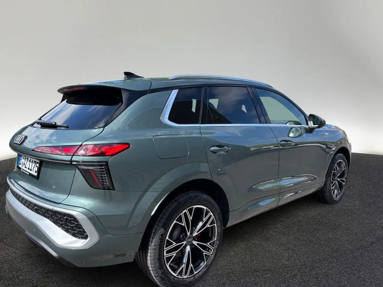 Audi Q3 10