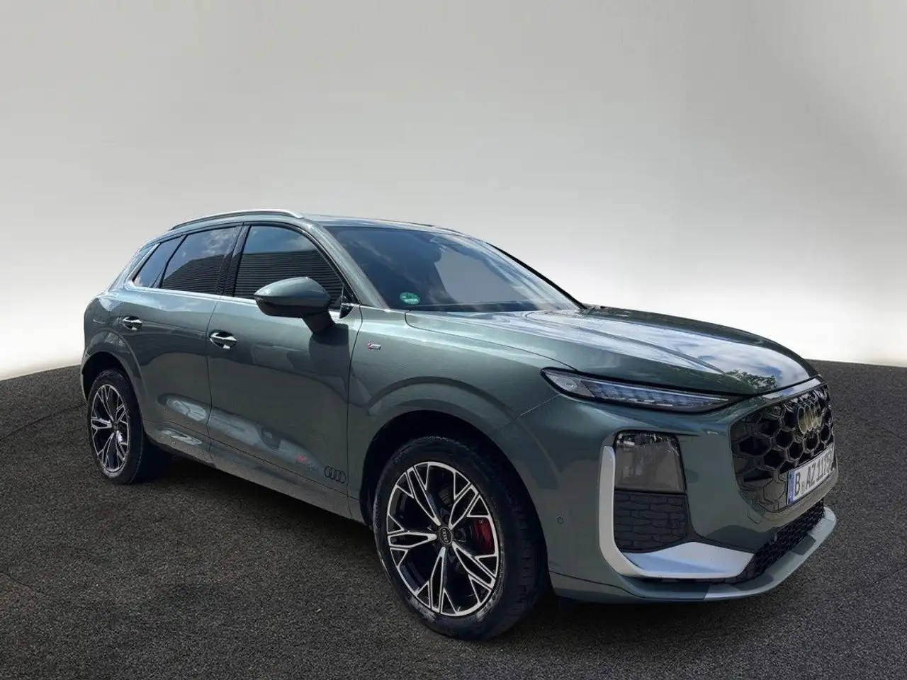 Audi Q3 12