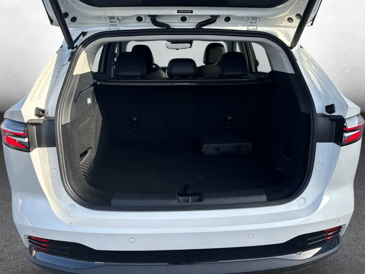MG HS PHEV 6
