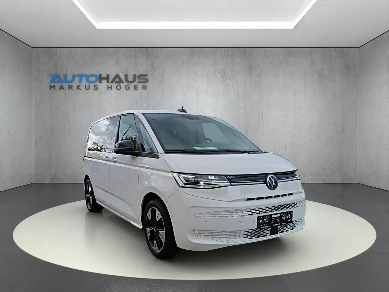 Volkswagen T7 Multivan 7