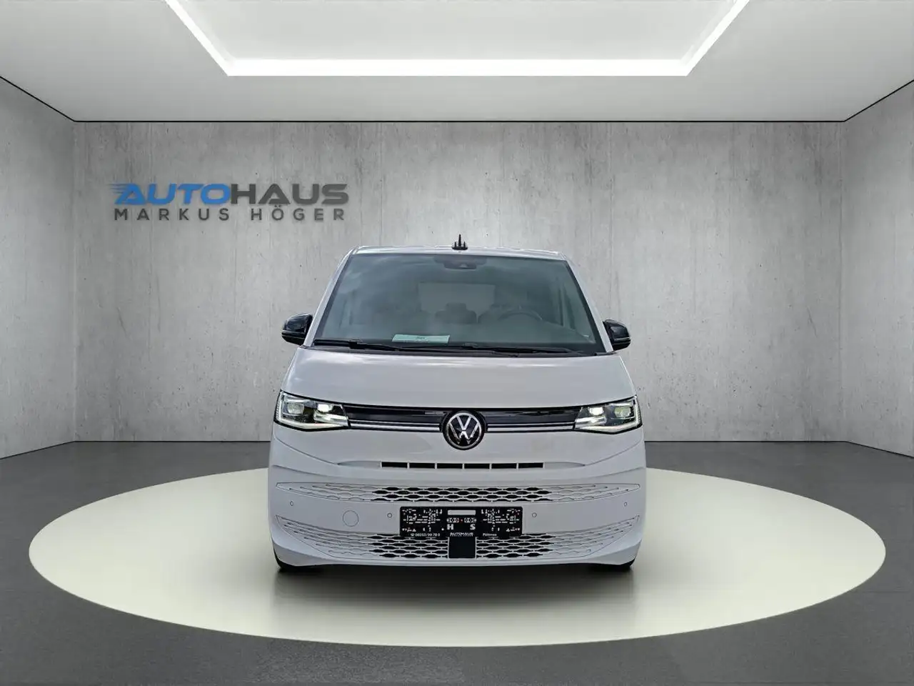 Volkswagen T7 Multivan 8