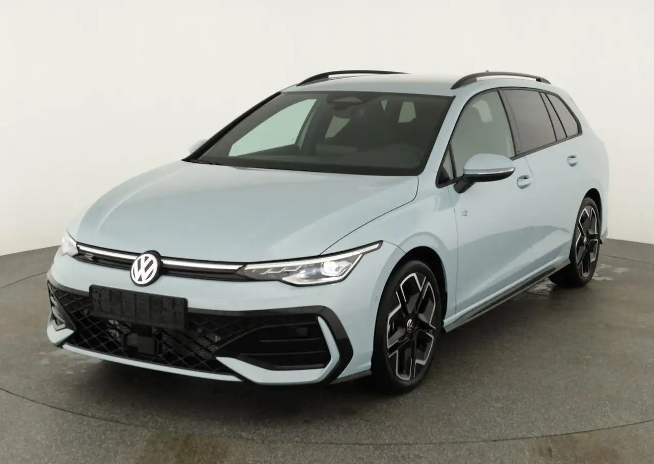 Volkswagen Golf VIII 2