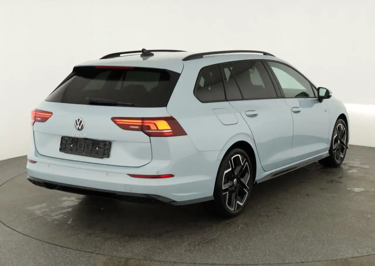 Volkswagen Golf VIII 4