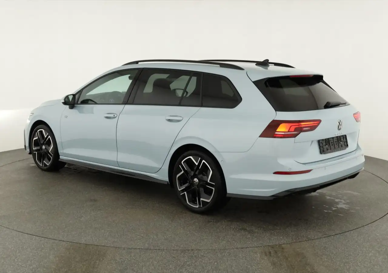 Volkswagen Golf VIII 5