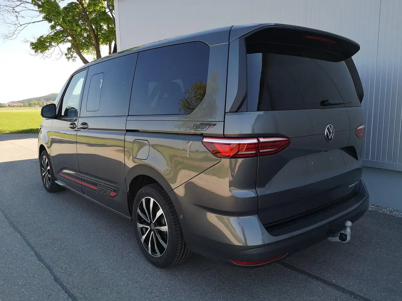 Volkswagen T7 Multivan 2