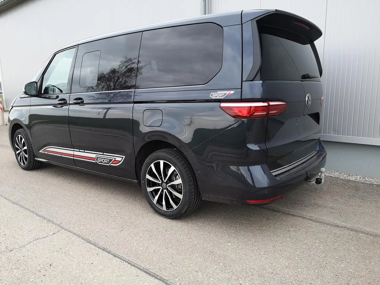 Volkswagen T7 Multivan 3