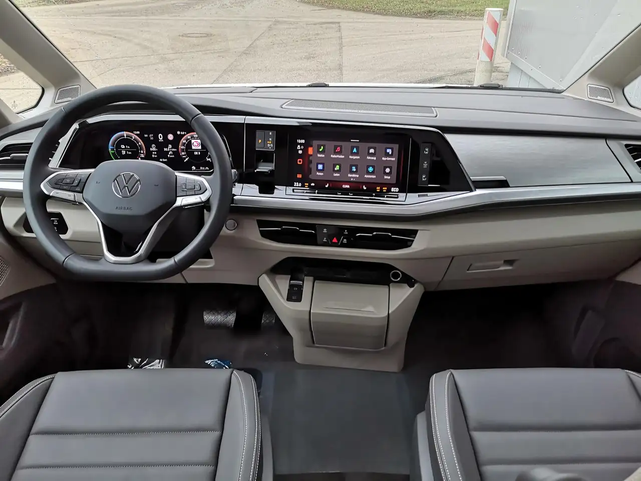 Volkswagen T7 Multivan 6