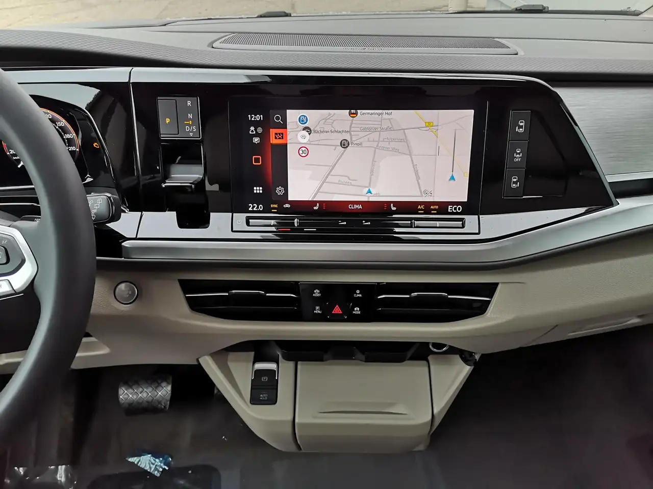 Volkswagen T7 Multivan 7