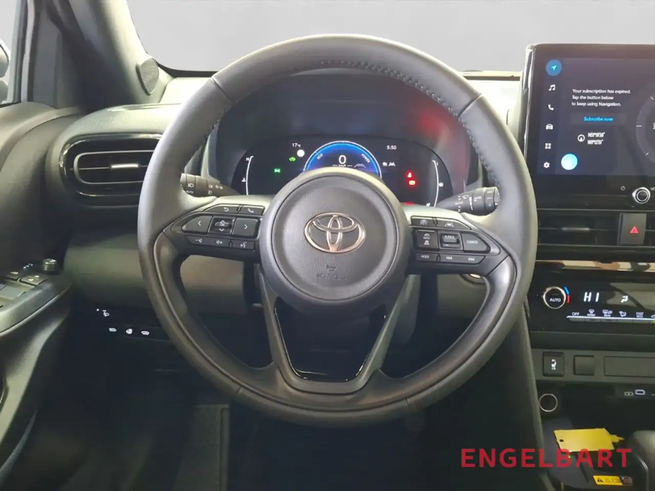 Toyota Yaris 8