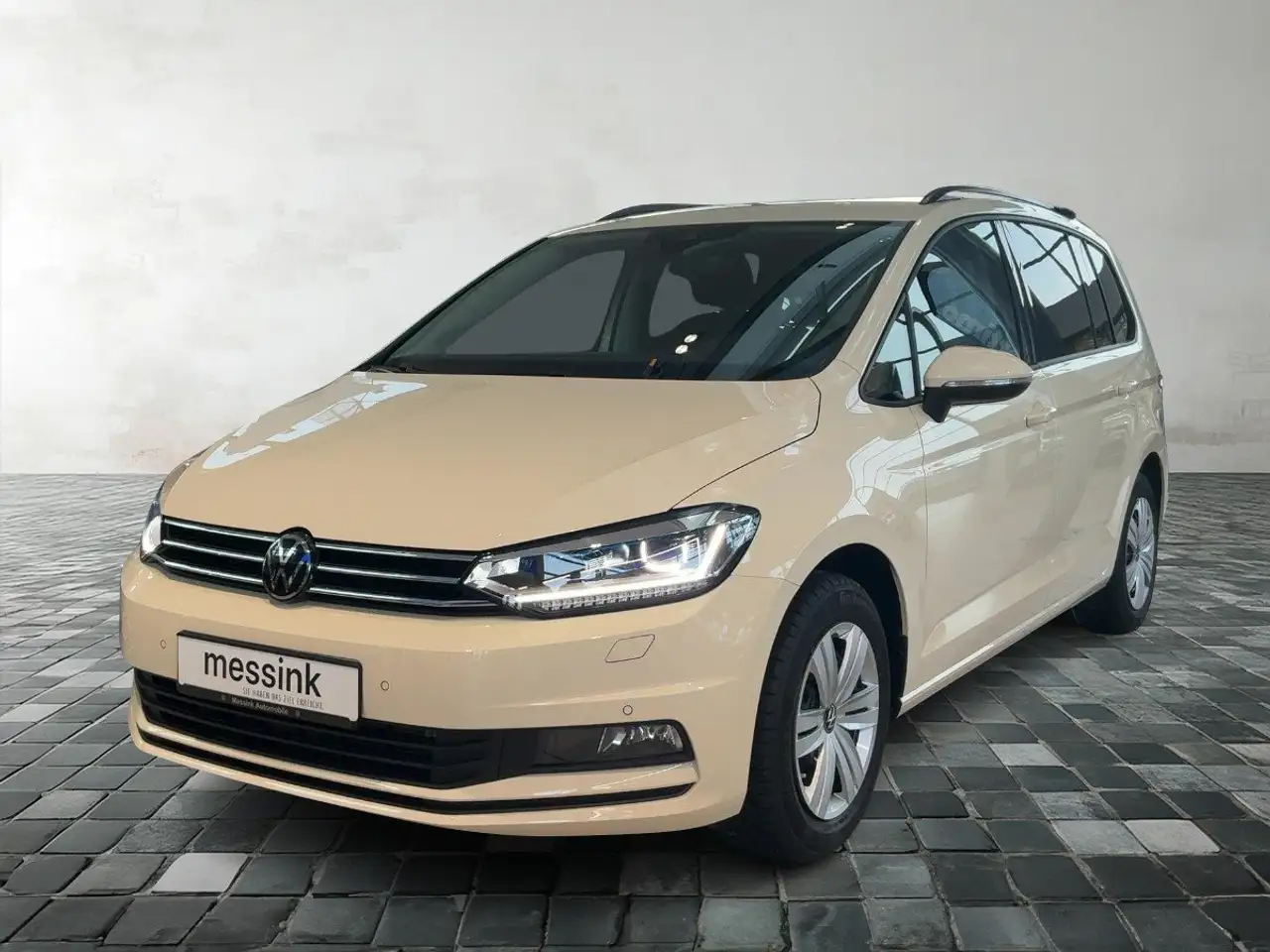 Volkswagen Touran 2