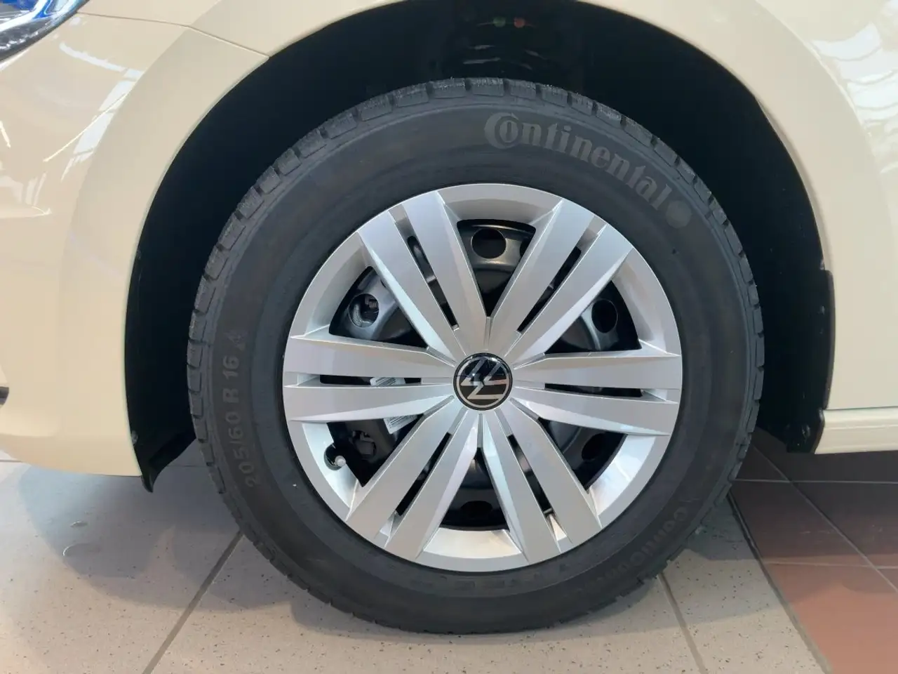 Volkswagen Touran 12