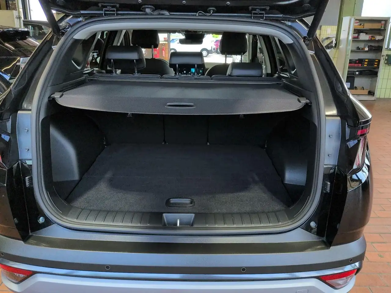 Hyundai TUCSON 12
