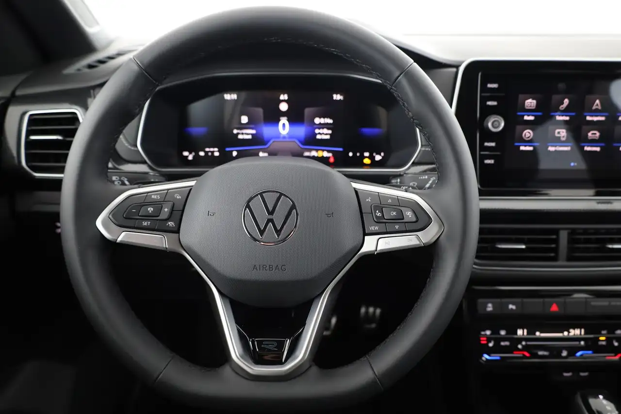 Volkswagen T-Cross 7