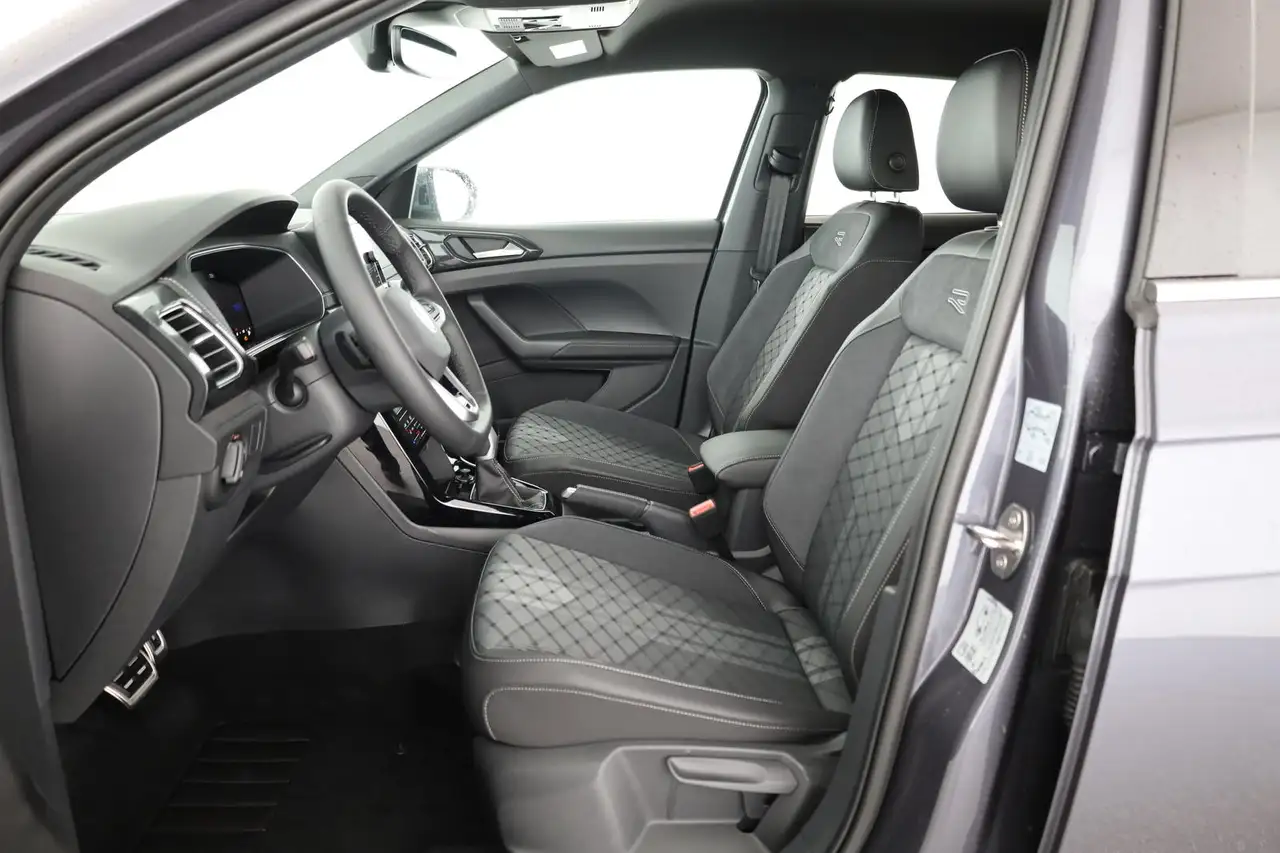 Volkswagen T-Cross 11