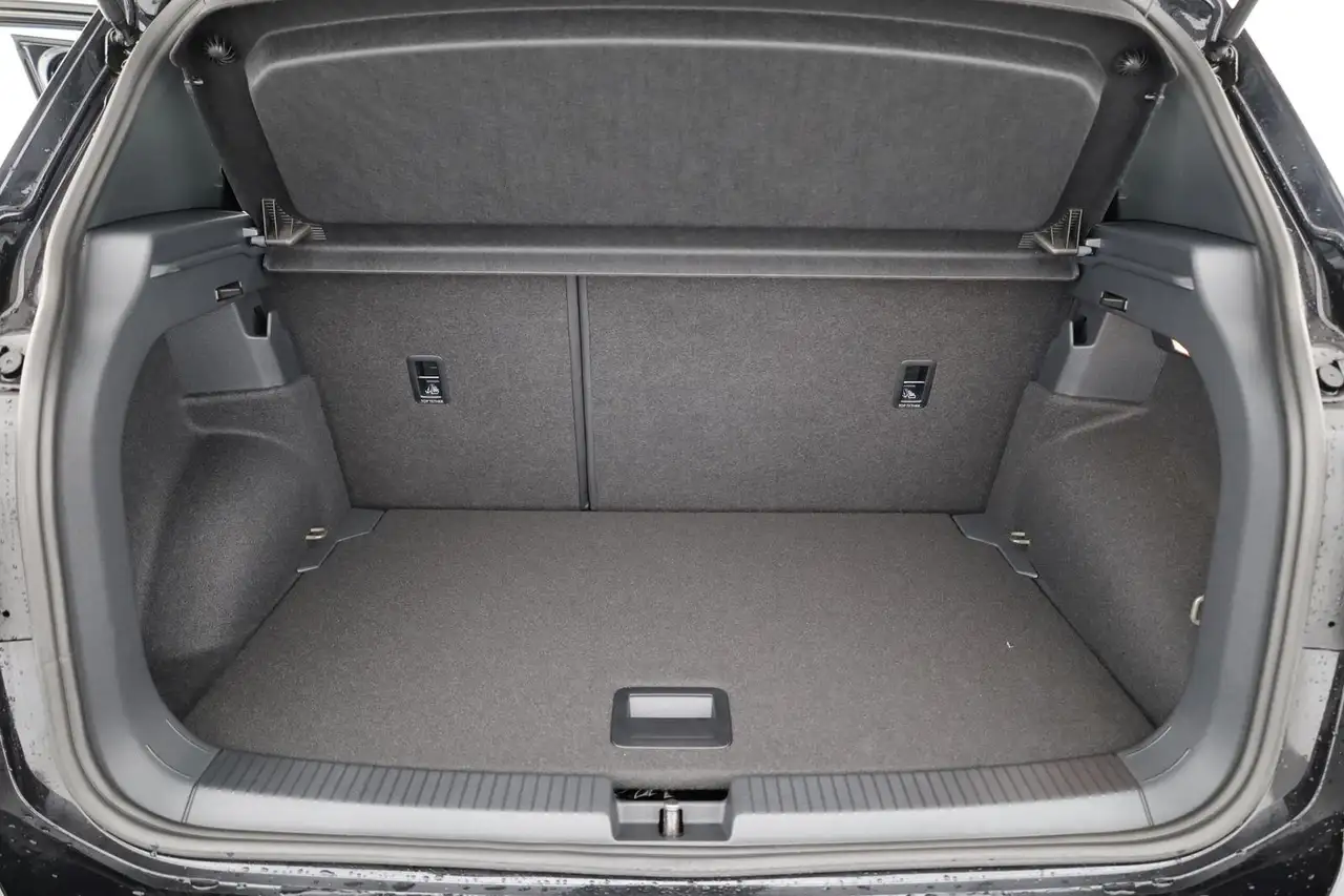 Volkswagen T-Cross 13