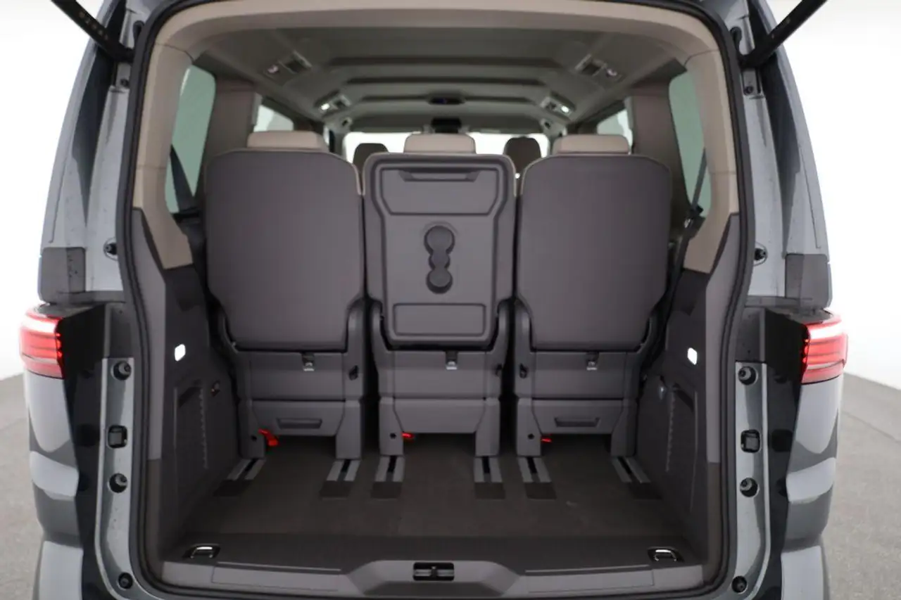 Volkswagen T7 Multivan 13