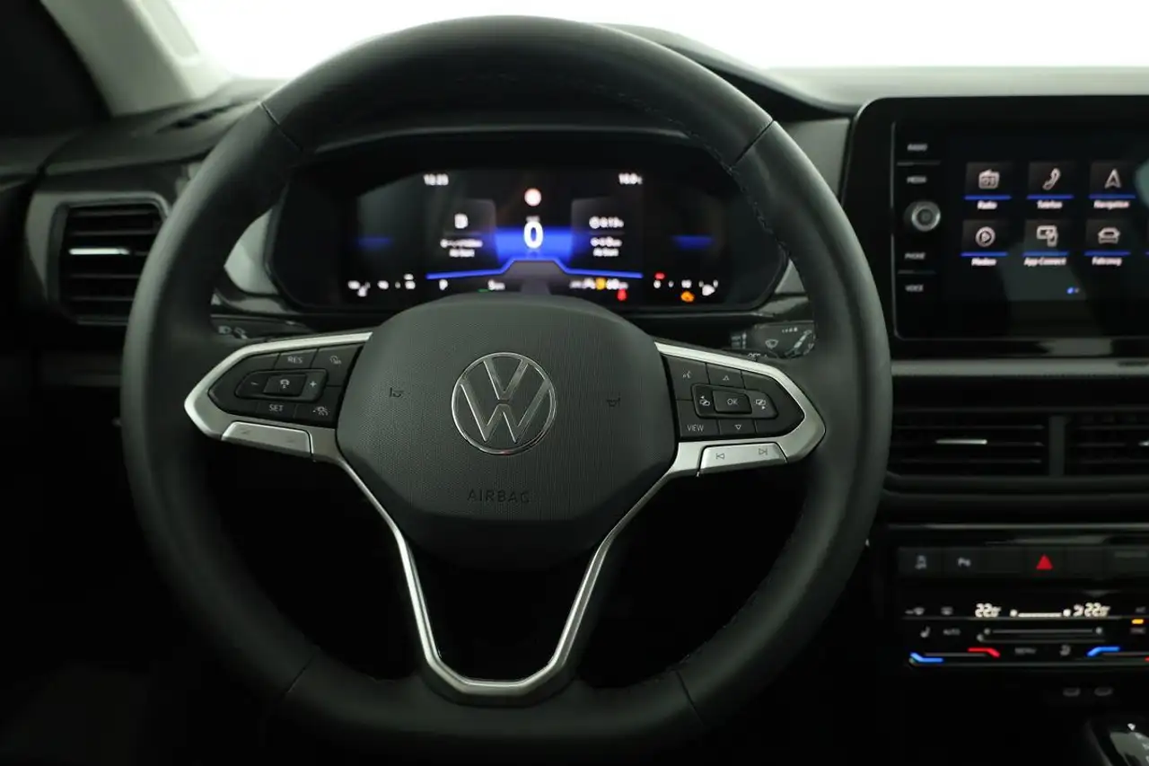 Volkswagen T-Cross 7