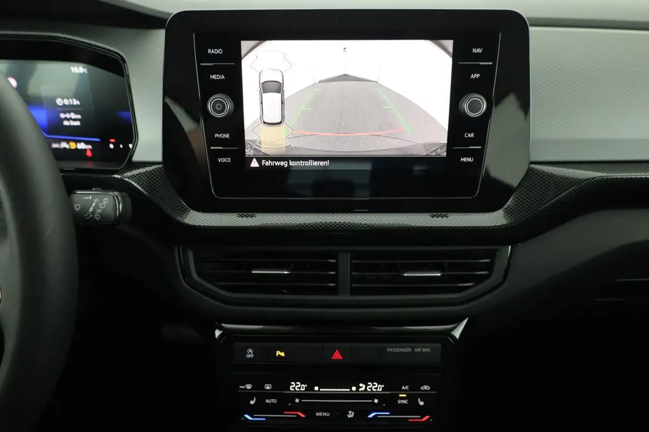 Volkswagen T-Cross 8
