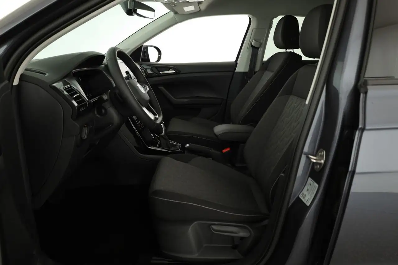 Volkswagen T-Cross 11