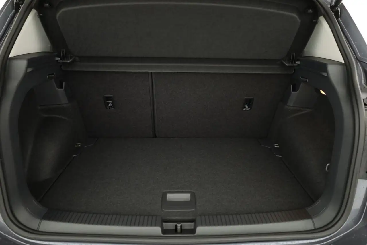 Volkswagen T-Cross 13