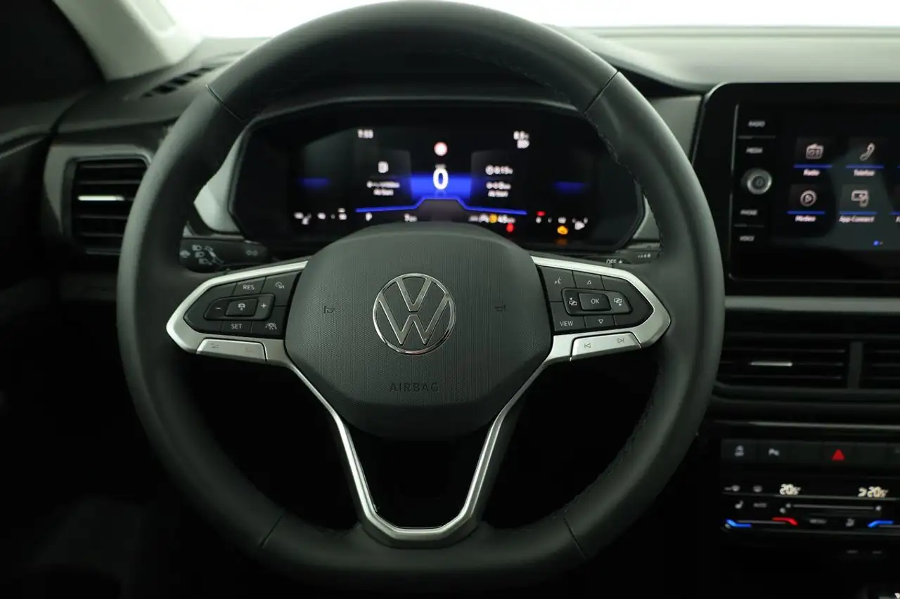 Volkswagen T-Cross 7