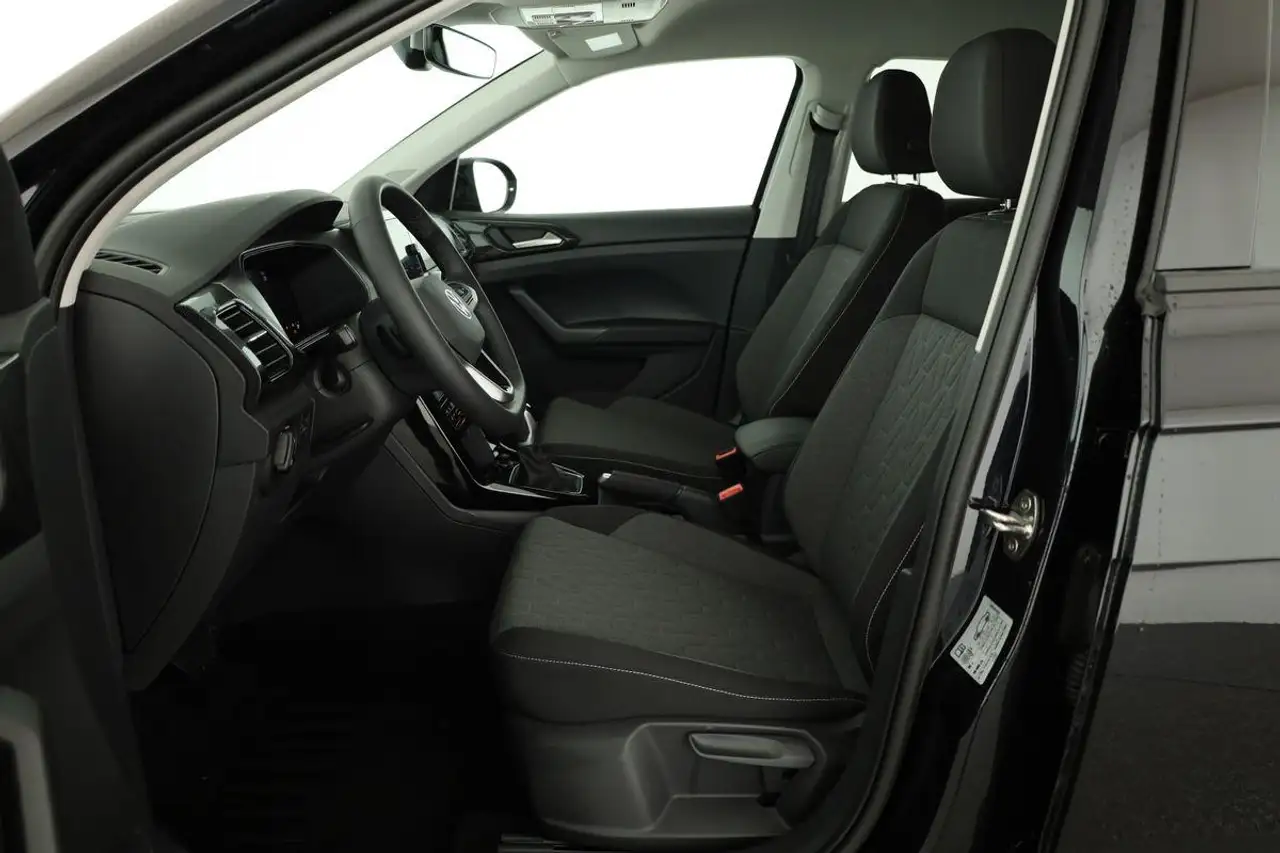 Volkswagen T-Cross 11