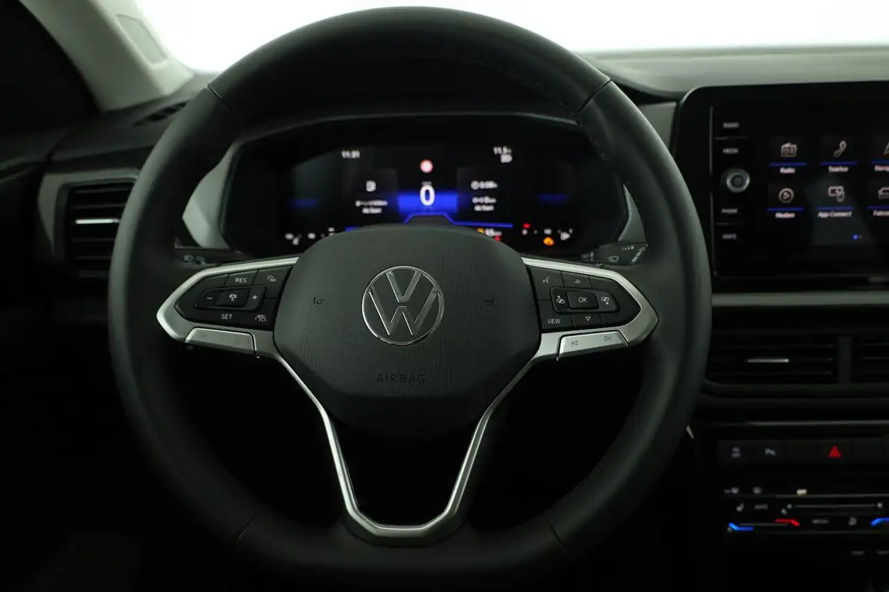 Volkswagen T-Cross 7