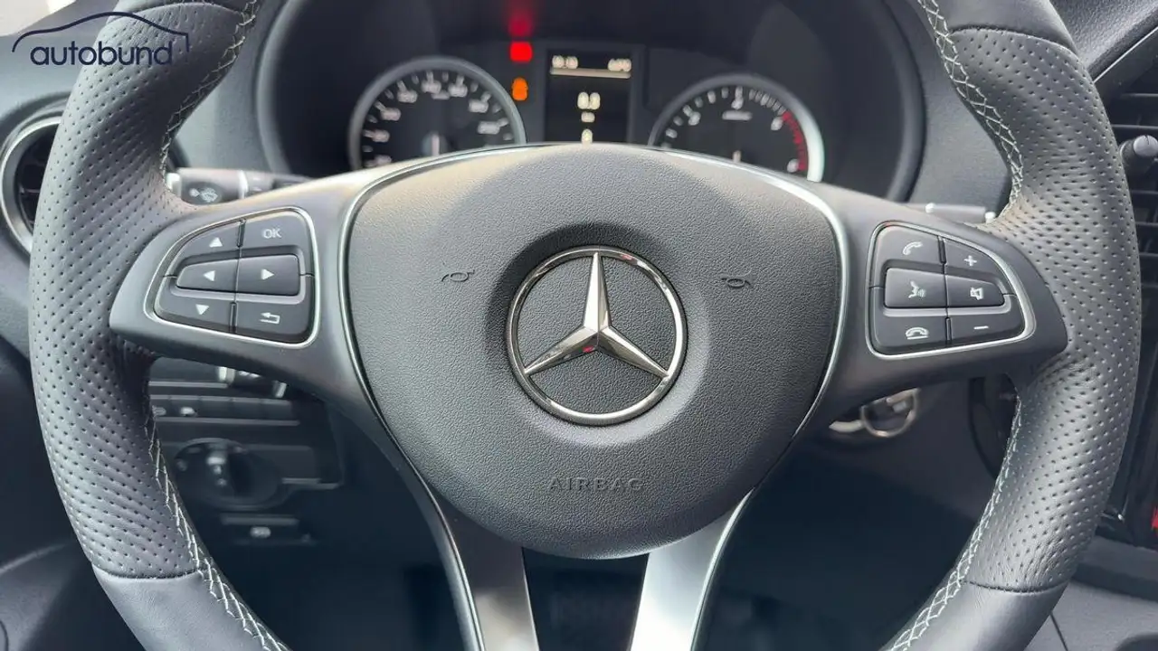 Mercedes-Benz Vito 4