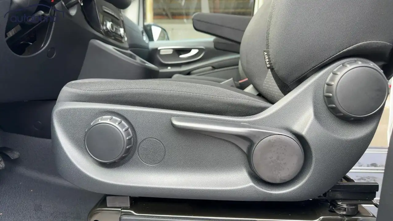 Mercedes-Benz Vito 7