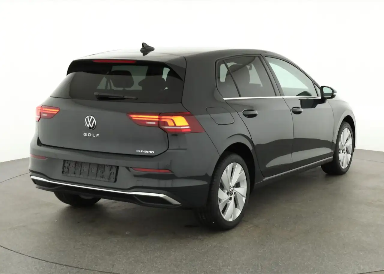 Volkswagen Golf VIII 4