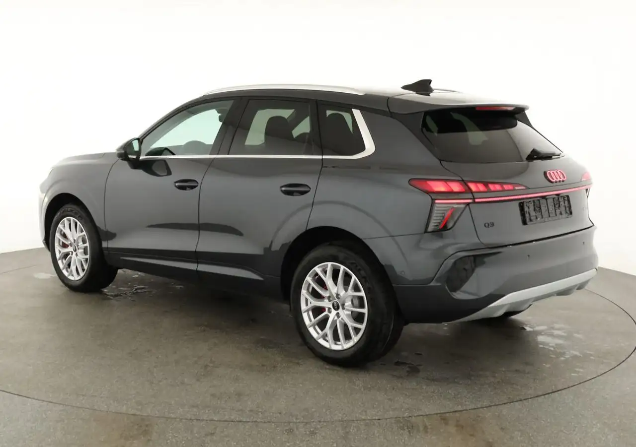 Audi Q3 5