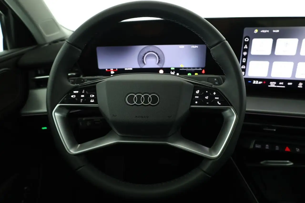 Audi Q3 7