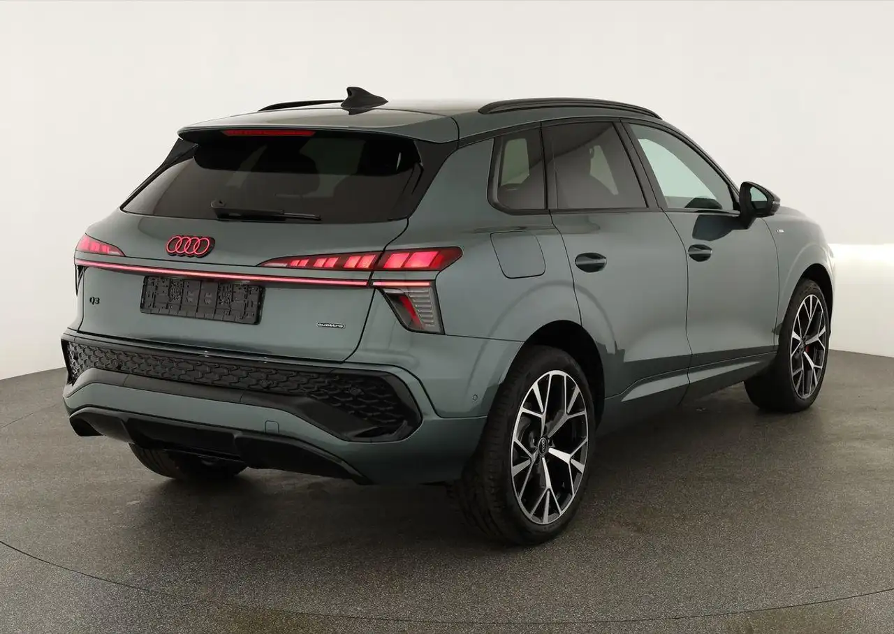 Audi Q3 4