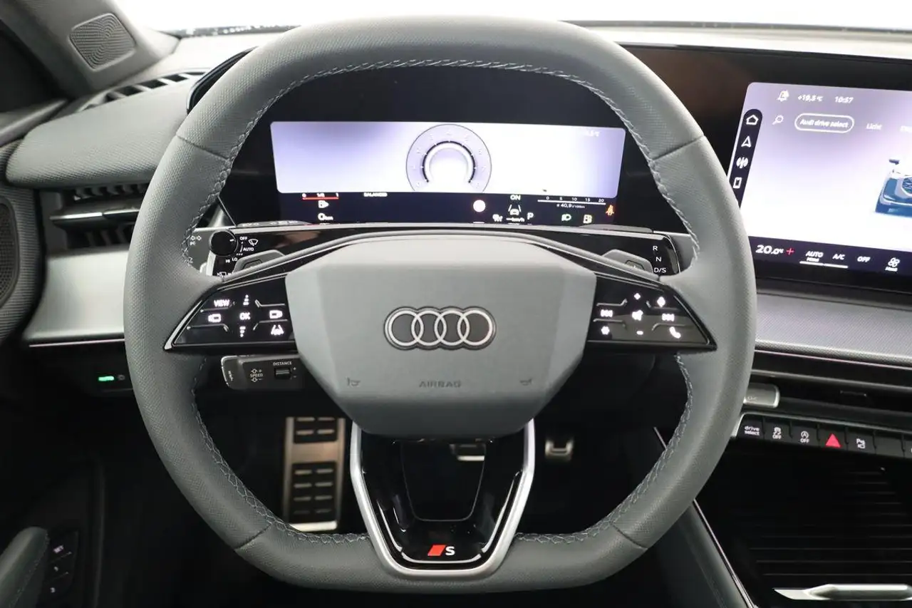 Audi Q3 7
