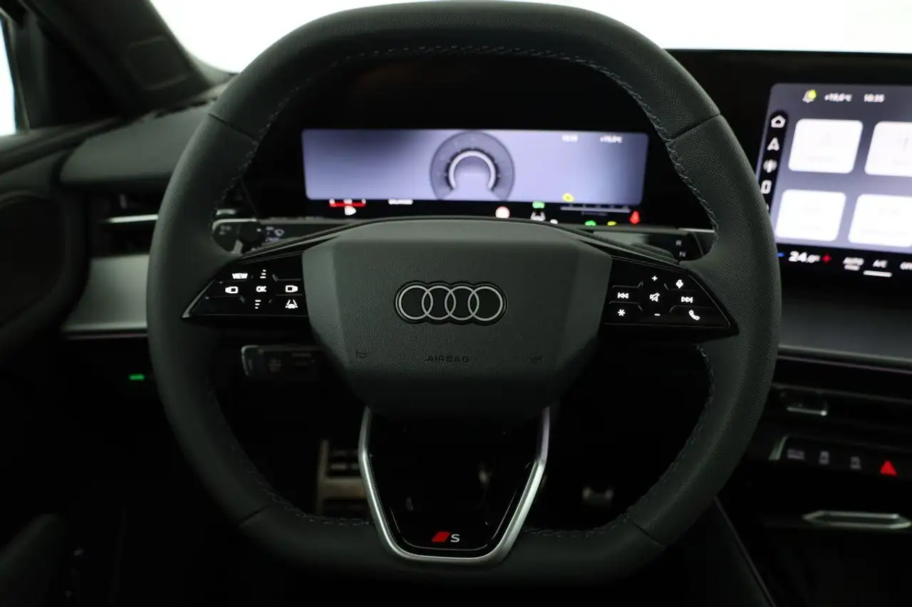 Audi Q3 7