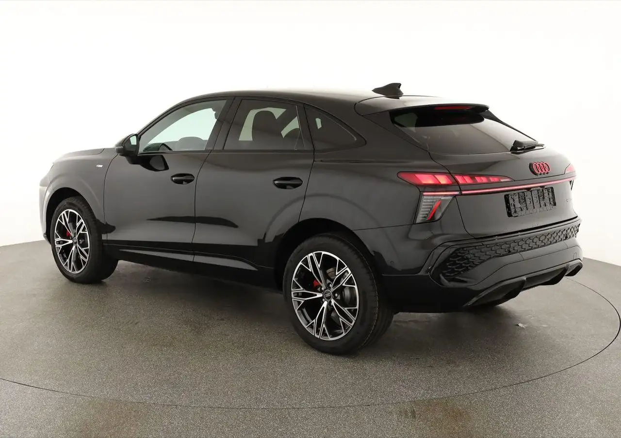 Audi Q3 5