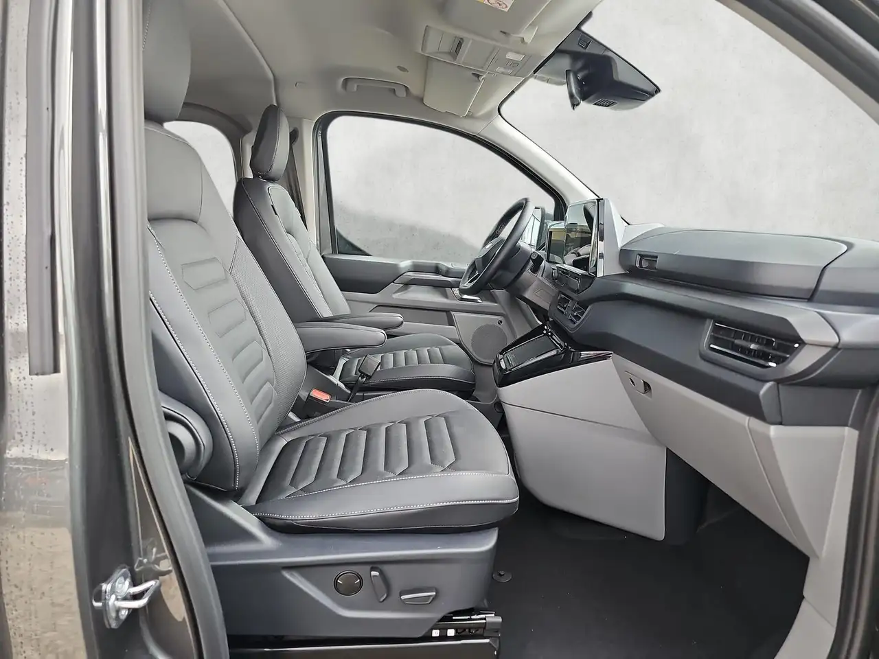 Ford Tourneo 11