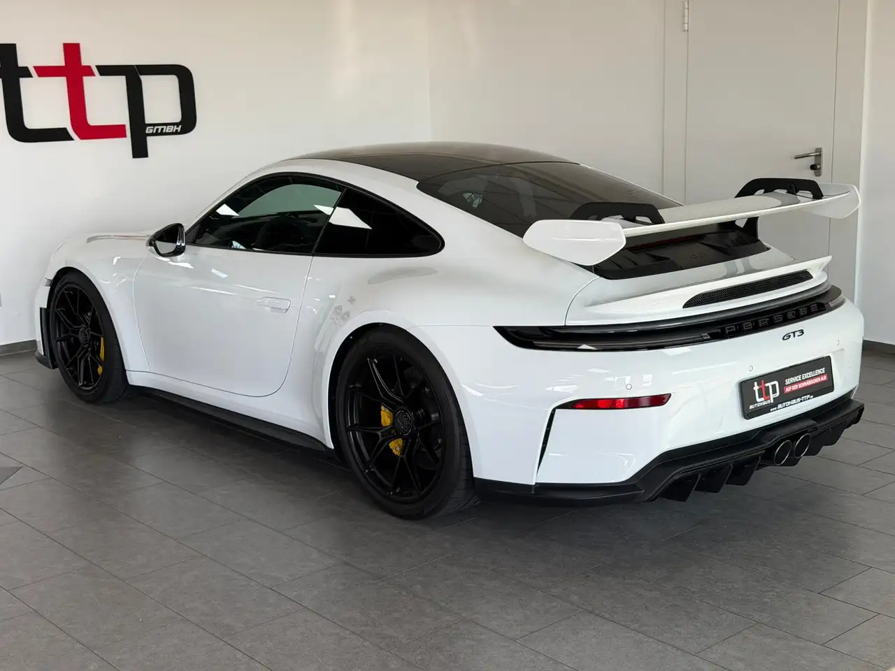 Porsche 992 6