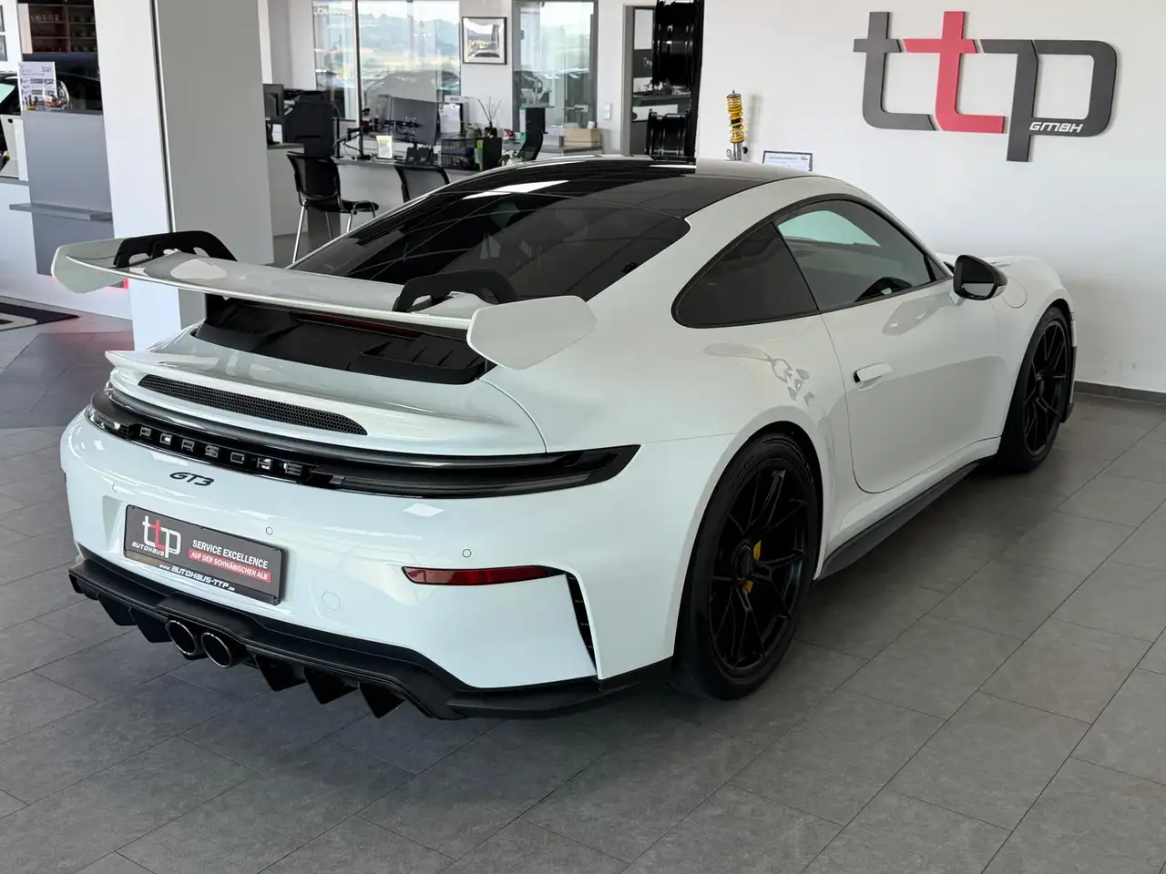 Porsche 992 8