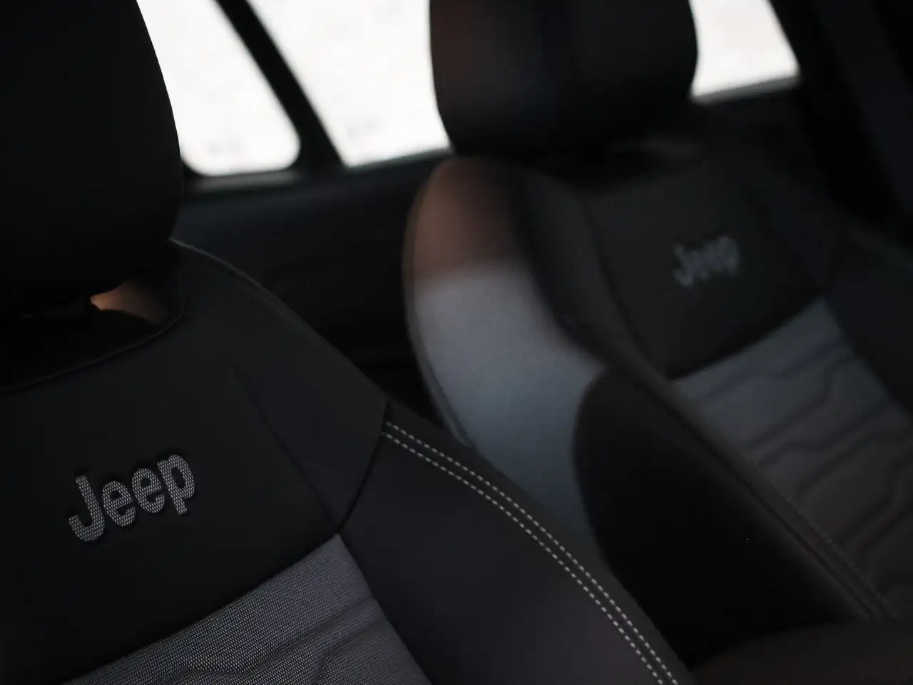 Jeep Avenger 8